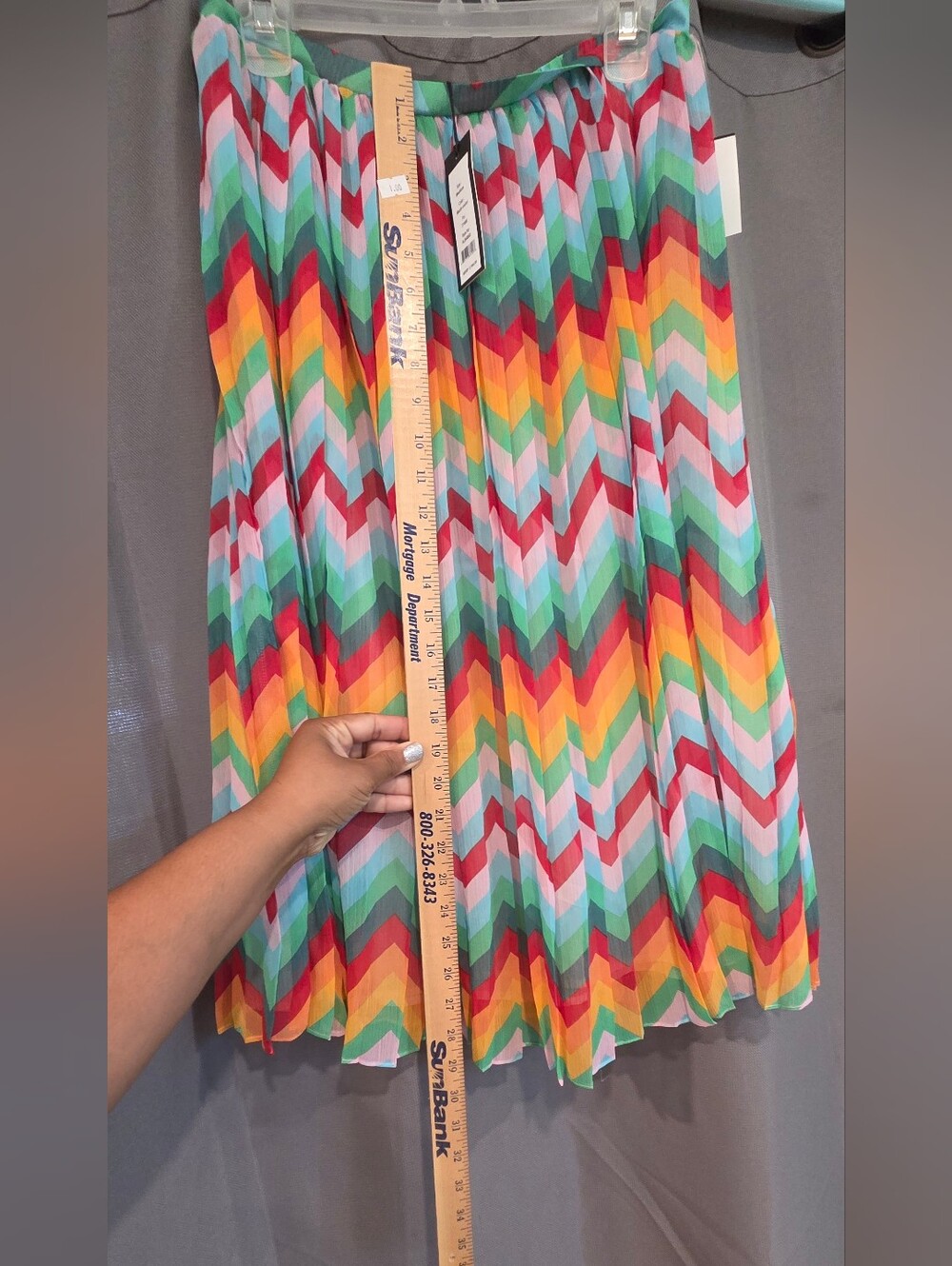 Romeo & Juliet Couture Multicolor Chevron Pleated Midi Skirt